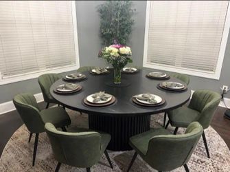 6' Round Dining Table