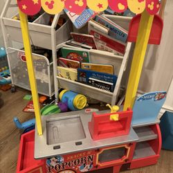 FREE Disney Ice Cream Stand