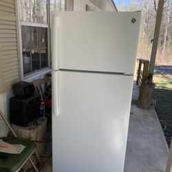 GE refrigerator 