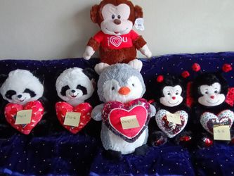 MUSICAL LIGHTED PLUSHIES