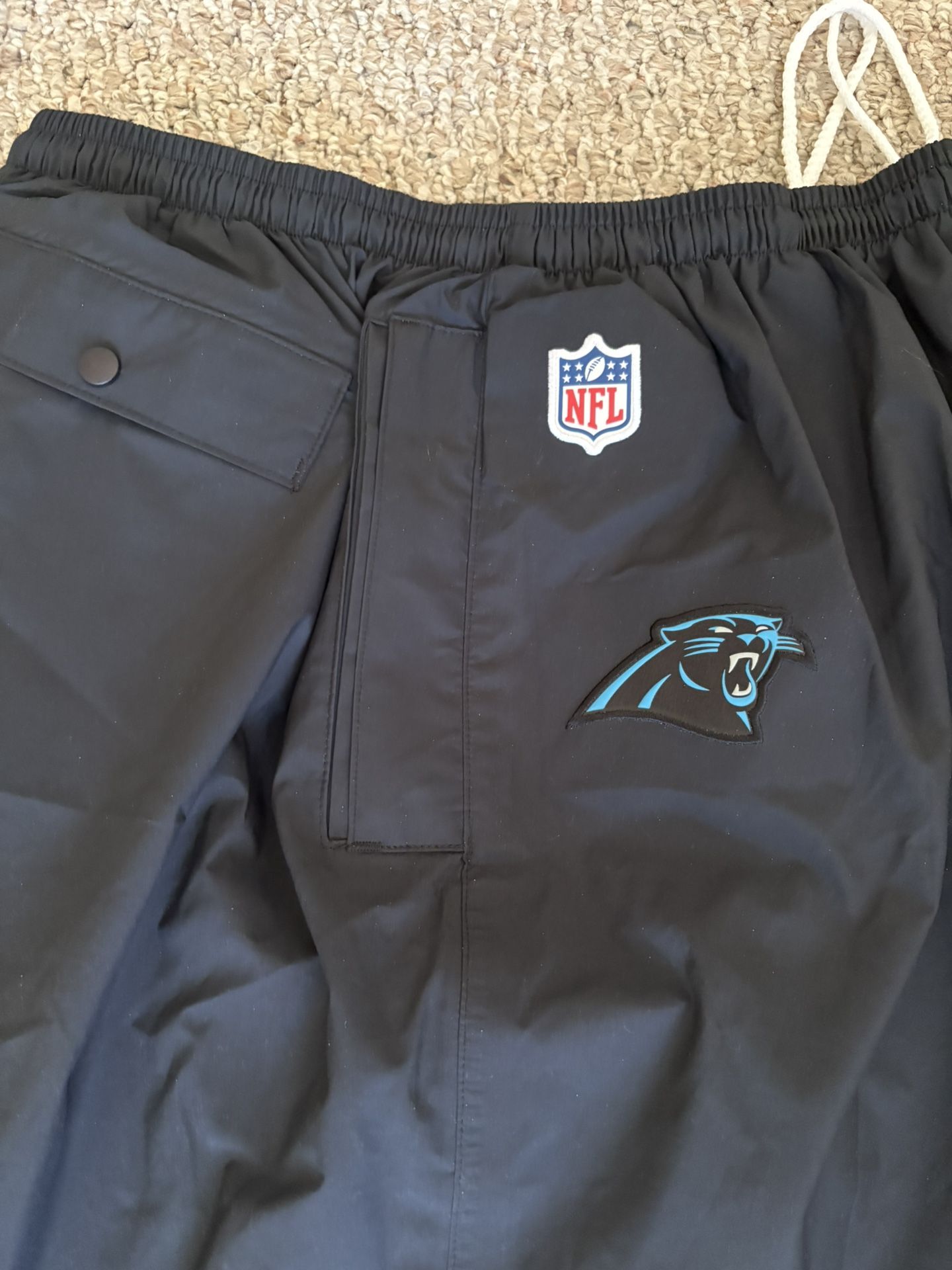 Nike NFL Panthers Lined Wind/rain Pants 4 XL