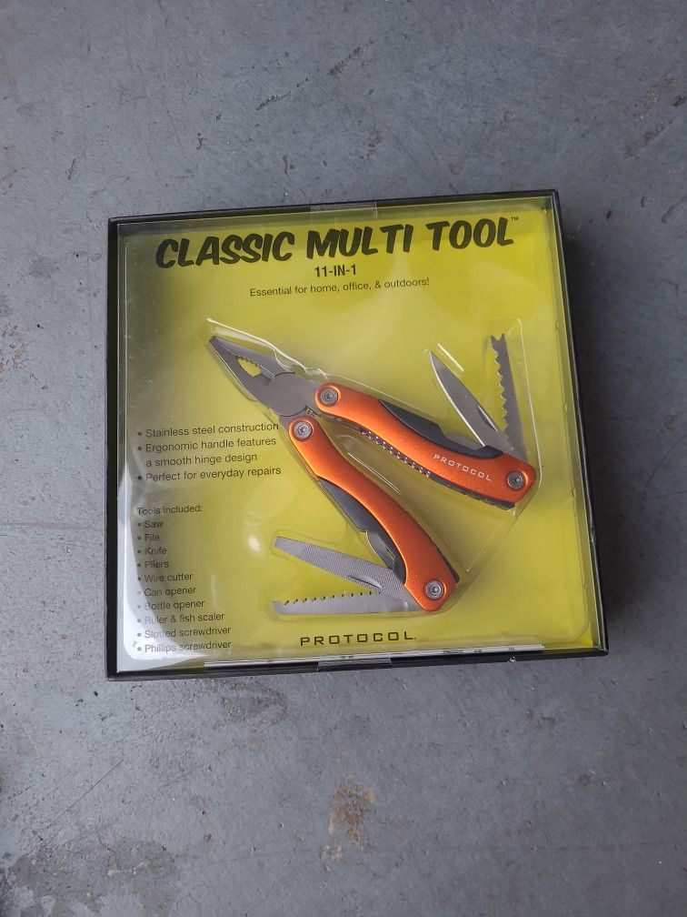 Brand New Multi Tool And Emergency Hammer SET