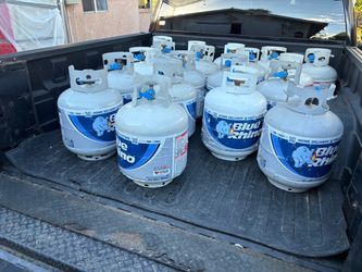 Full gas tank / Tanques de gas llenos $30 each