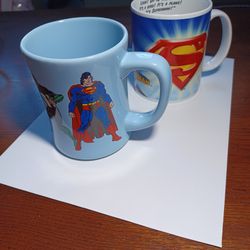 Lot 2 Superman DC Comics Figures Warner Brothers Mugs