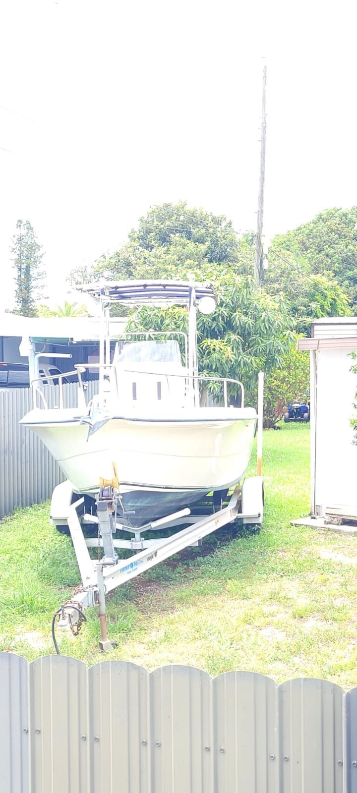 21 Sea Fox W Aluminum Trailer Dual Axes Boat