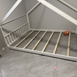 Toddler Floor Bed Frame. Full Size 