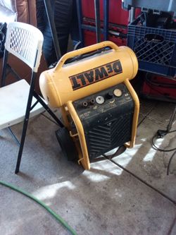 DeWalt Portable Air Compressor