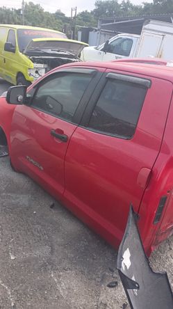 Left Door Toyota Tundra 2010