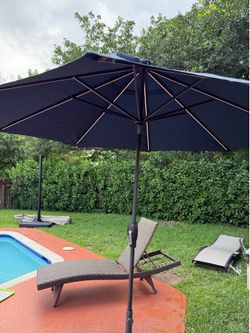 10’ Solar LED Umbrella SunVilla