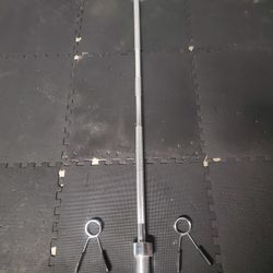 New Condition 7ft Solid 45lb Olympic Bar with set of Clamps. . Retails for $145 selling $100 I have 1 Left..
