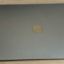 15-Inch Apple MacBook Air M2 8GB RAM 256GB SSD