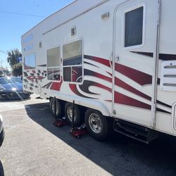 36’ Weekend Warrior Toy Hauler