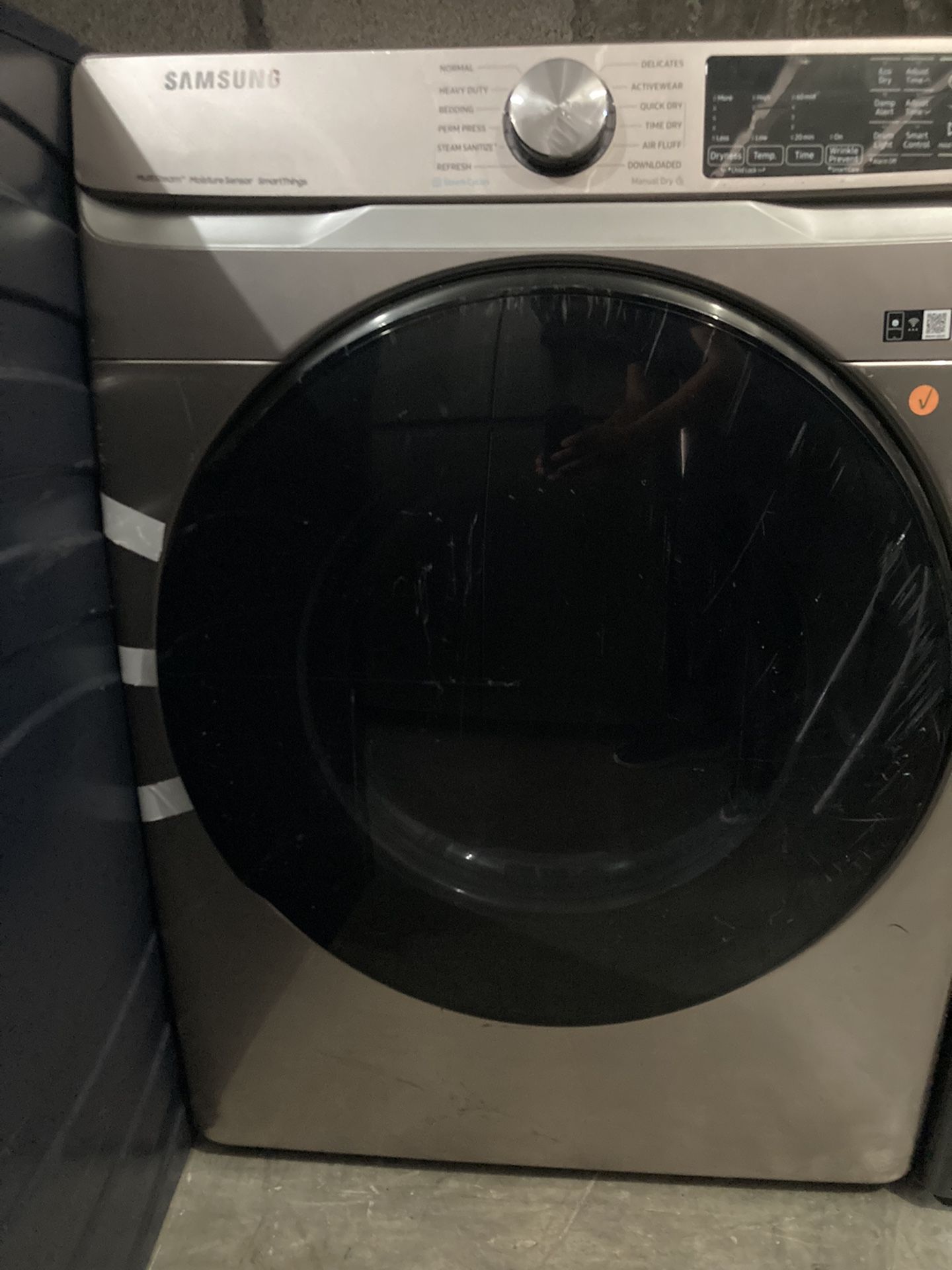 Samsung 27” stackable dryer champagne steel $450