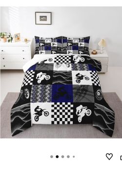 Twin Size Comforter and Sham