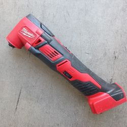 Milwaukee M18 Multi-tool