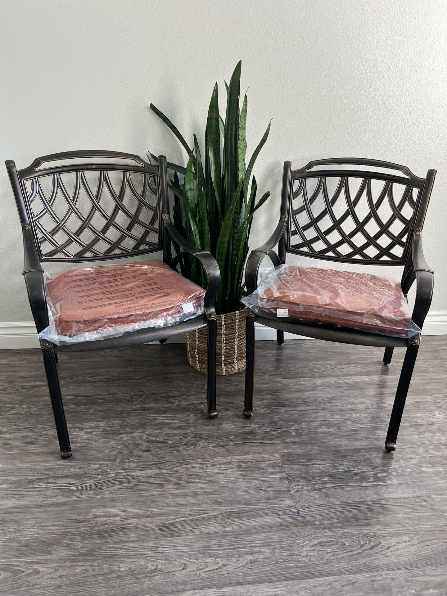 PURPLE LEAF Outdoor Dining Chair Cast Aluminum Patio Furniture Chair Set, 2 Cushions Included, for Lawn Yard Garden, Rhombic Brick Red Patio Dining Ch