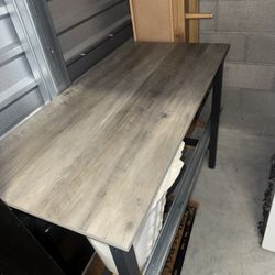 Kitchen Table And 4 Chairs 