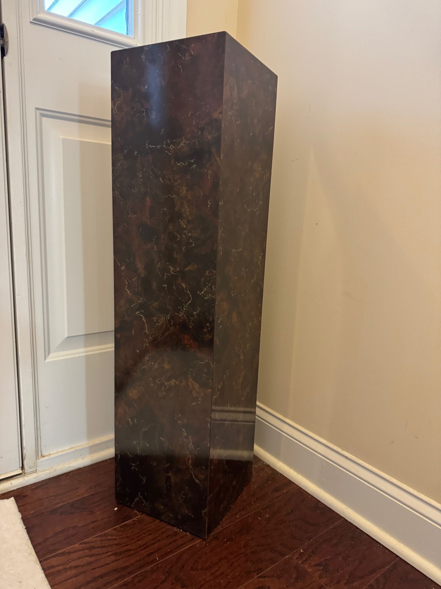 Pedestal for stylish display