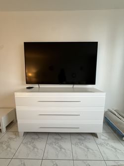 Cajonera laqueada
