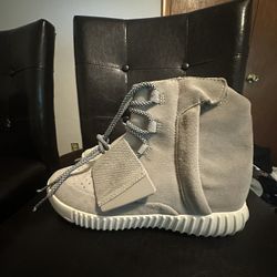 Adidas Yeezy Boost 750 OG Size 8 Men
