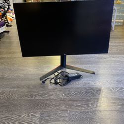LG Gaming Monitor 32” # 32GK850F Mint Condition 