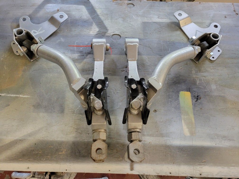 IS300 Adjustable Front Lower Control Arms