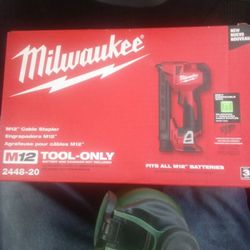 Milwaukee Cable Stapler