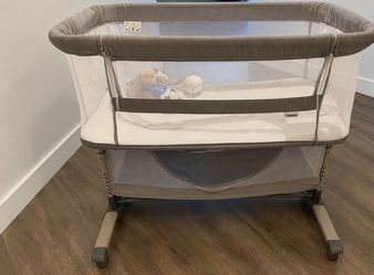 Cowiewie Bassinet Bedside Sleeper, Breathable and Adjustable, Grey