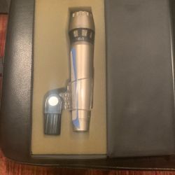 AKG D1000E Dynamic Microphone + Case