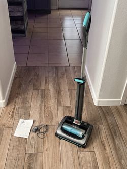 Bissell AirRam wireless rechargeable vacuum