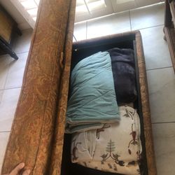 Storage Ottoman 