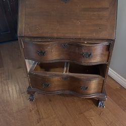 Entry Table Desk