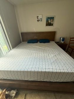 King size bed