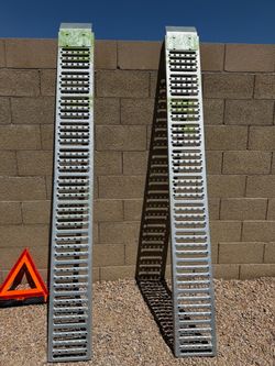 84”x 10” steel loading Ramp