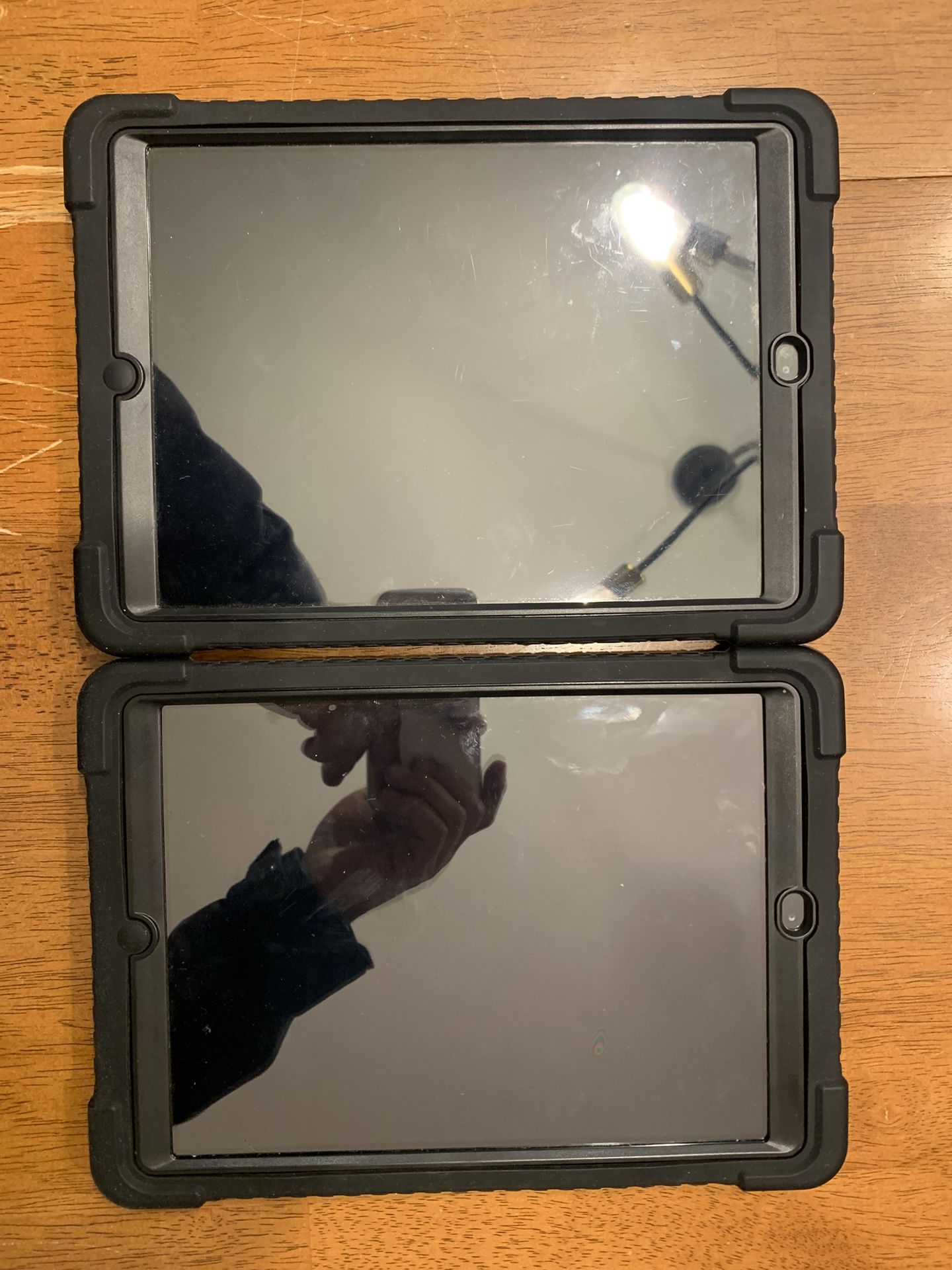 Apple iPad 6th Generation 32GB Unlocked Like New With Case!