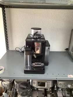 De'Longhi - Rivelia Fully Automatic Espresso Machine w/ Grinder, Automatic Milk Frother - Onyx Black