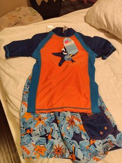 Boys size 6 brand new spf 50