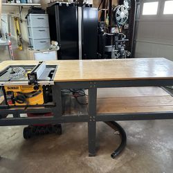 Dewalt Table Saw and workbench 
