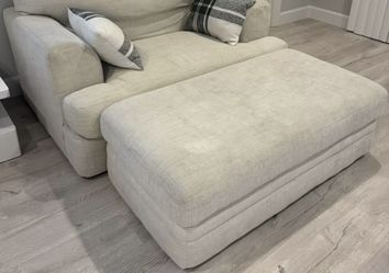 Ottoman from Kanes