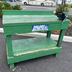 Tool Bench With Vice