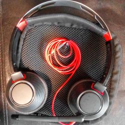 Poly Blackwire 5220 Wired Headset - Flexible Boom Mic - Noise Cancelling Headphones with Mic - USB-C, USB-A, 3.5mm - Ergonomic Over-Ear Design