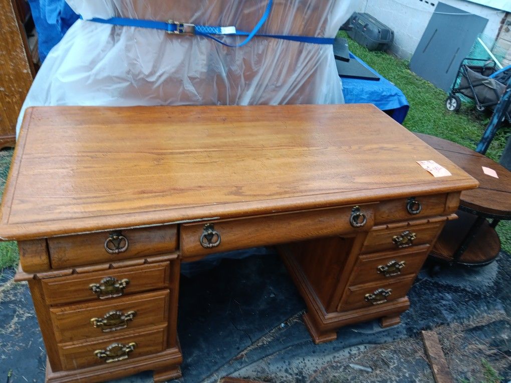 Nice Wooden Desk And Chair 