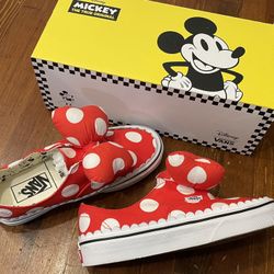 Vans x disney authentic outlet gore red spot sneakers