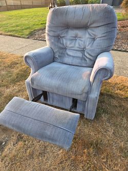 Large Lazy Boy recliner