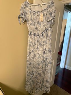 Size, large color, white, and blue
