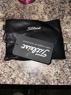 Titleist Zippered Valuables Golf Pouch