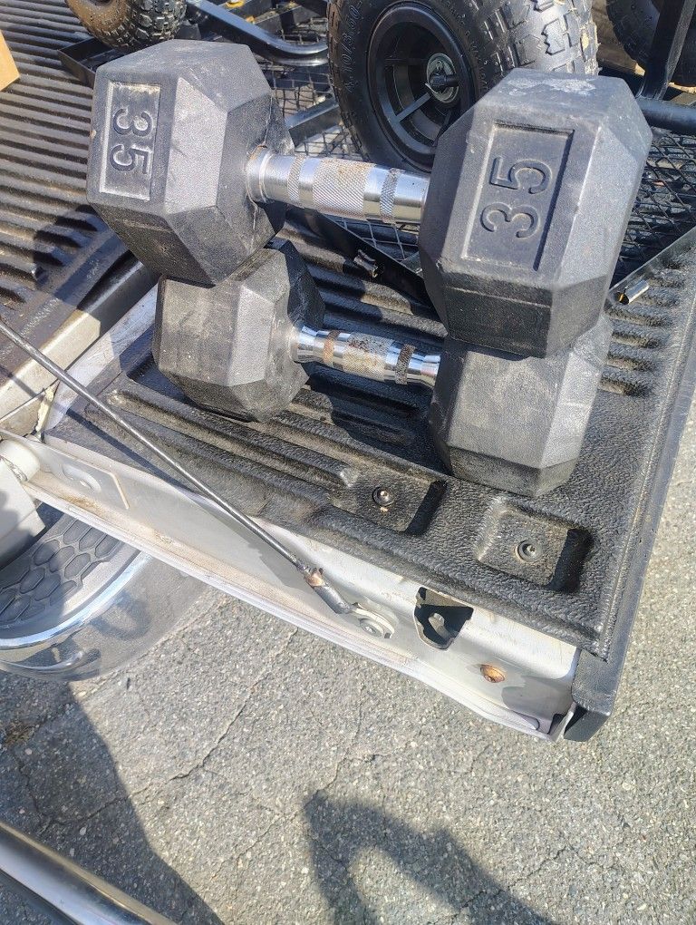 35 Lb Dumbbells 