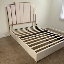 Queen Bed