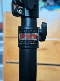 Matthews Aluminum Light Stand