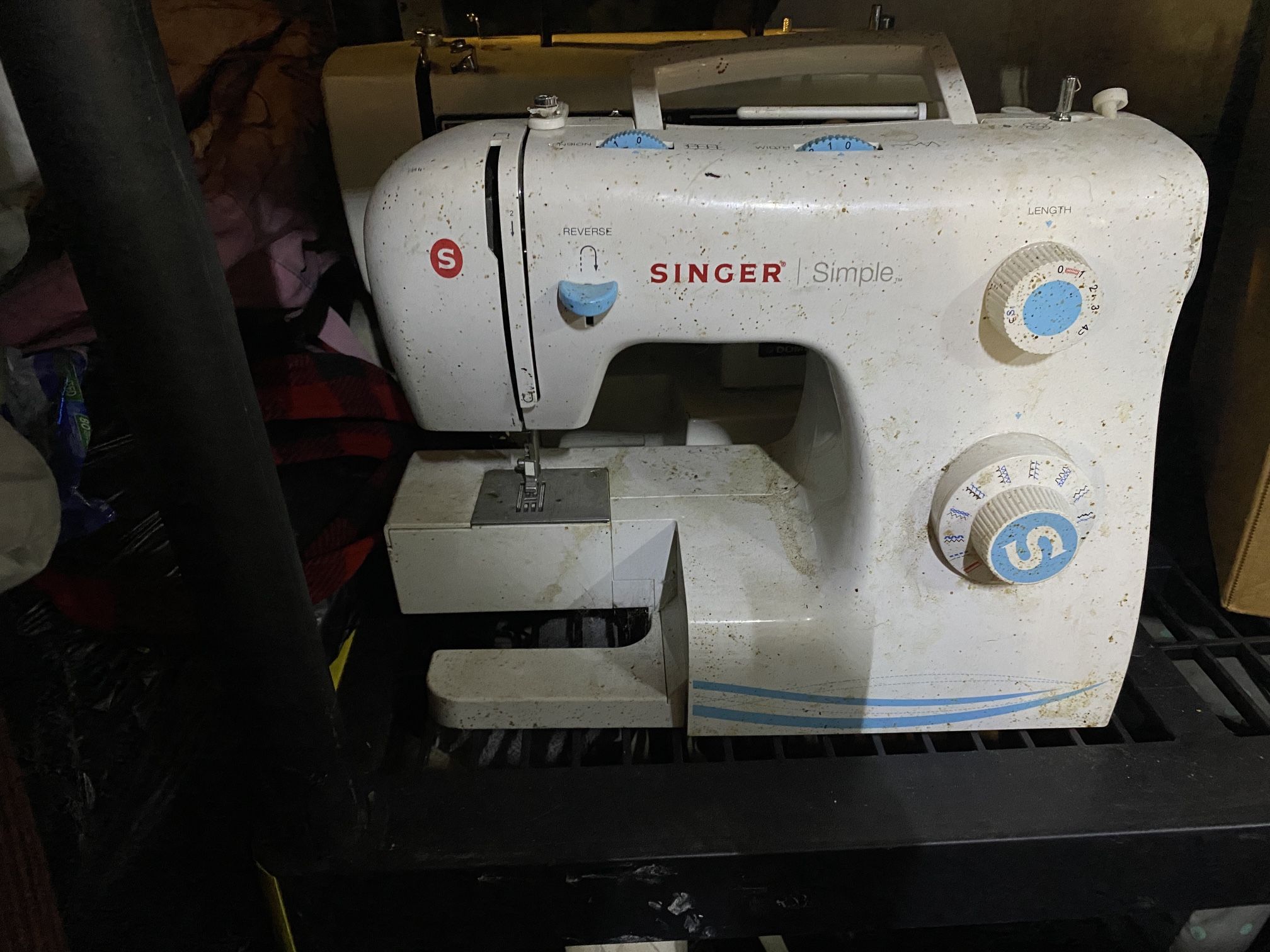 Singer Simple Sewing Machine
